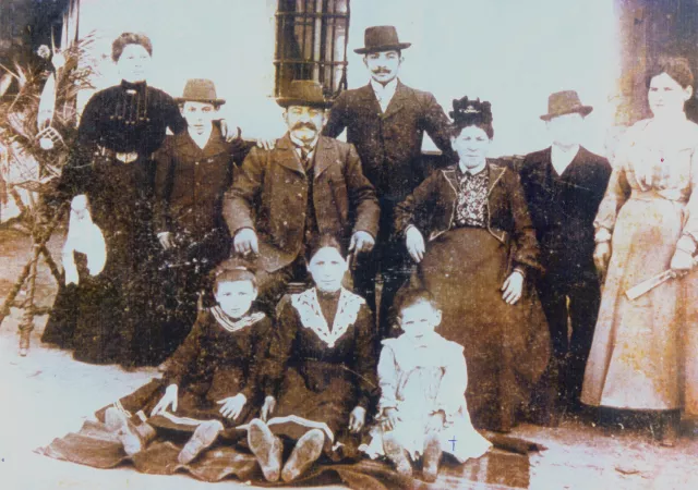 A Feldmár család A Feldmár család