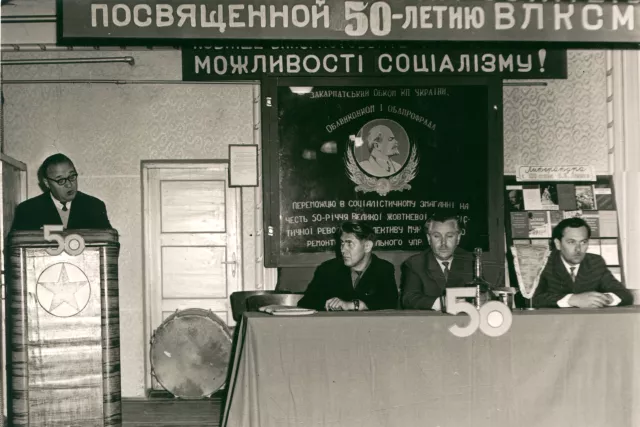 Mesko Nikolai in the construction company club Mesko Nikolai in the construction company club