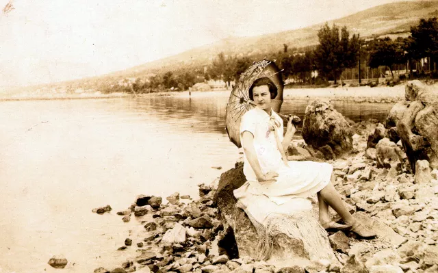 Magdalena Berger's mother, Klara Grossberger, on the Croatian seaside