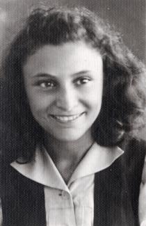 Felicita Yulzari
