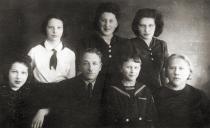Dina Kuremaa and her family Dina Kuremaa and her family