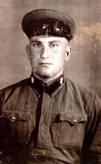 Bella Kisselgof 's uncle Foya Rivkin Bella Kisselgof 's uncle Foya Rivkin