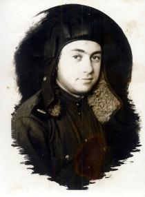 Mina Gomberg's husband Arnold Gomberg Mina Gomberg's husband Arnold Gomberg